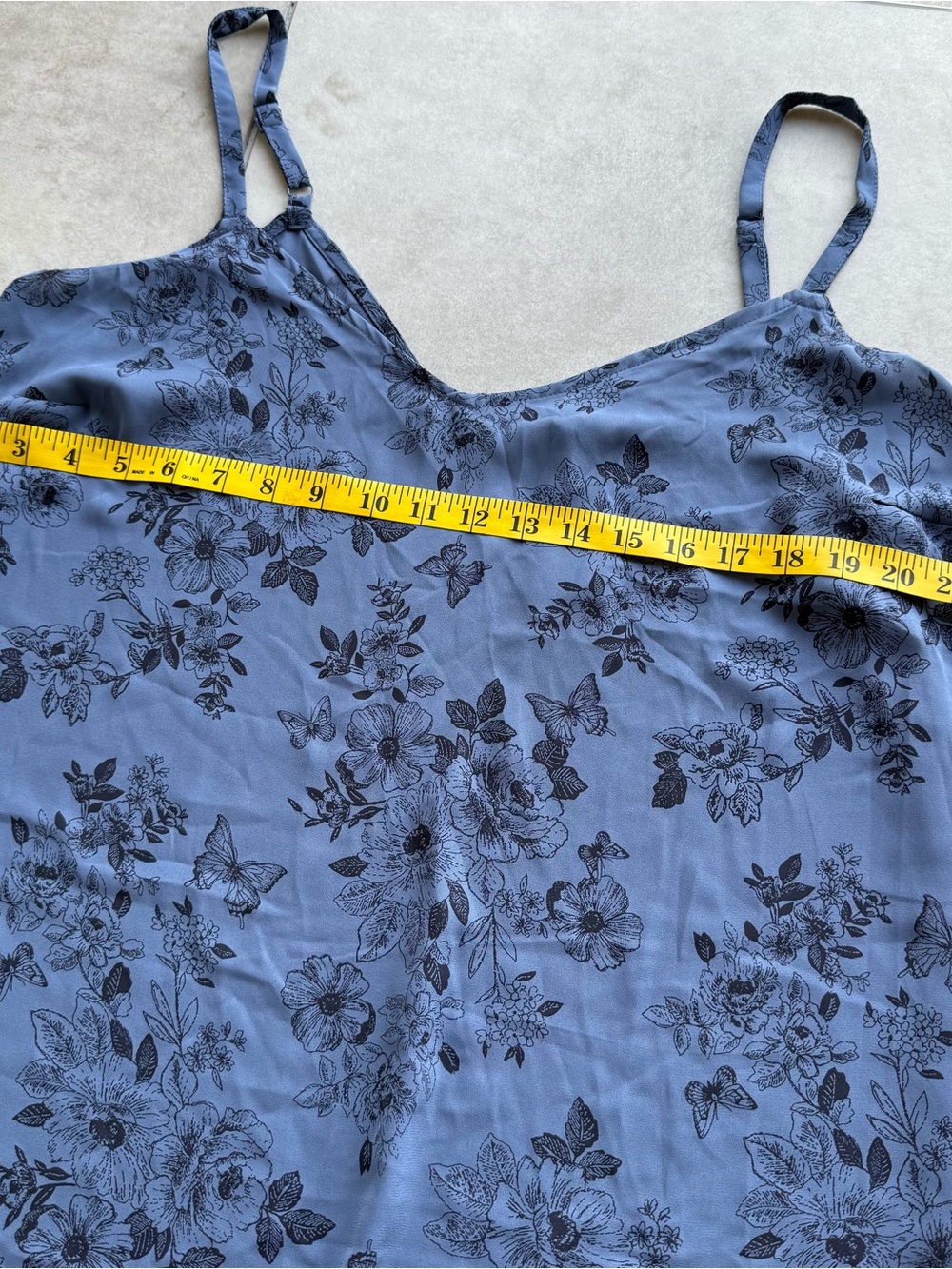 Torrid Sophie Blouse SZ 2 Dark Blue Black floral lightweight swing cami NWT - Picture 4 of 9